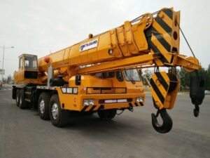 Cho Thuê Xe Cẩu Bánh Lốp