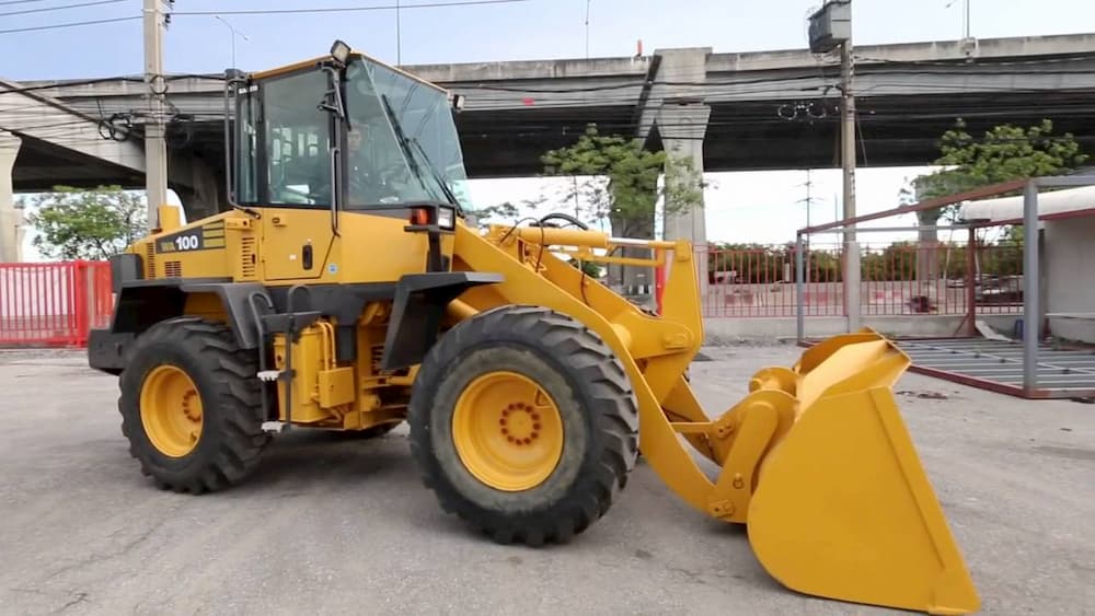 Dịch vụ thuê xe xúc lật tại Định Tân